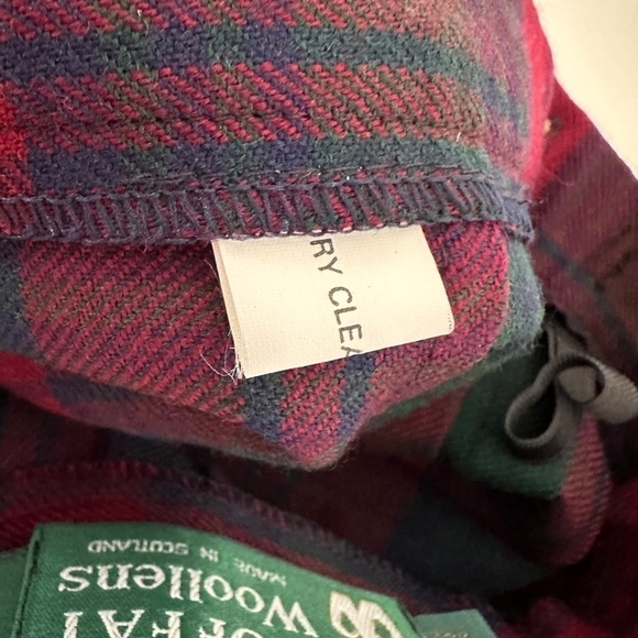 Vintage Moffat Woollens Skirt SZ 12 Tartan Plaid Pleated Wool Red Green Scotland - Picture 8 of 8